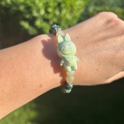 Alternative view of Labubu Design karkötő - zöldpettyes jáde/jáde